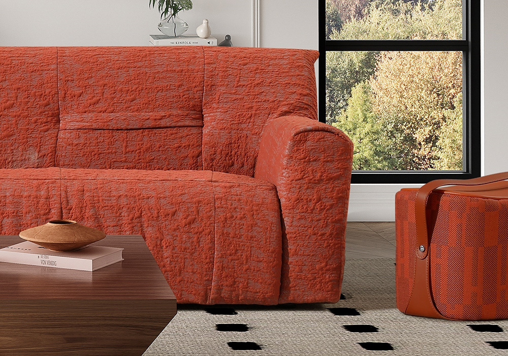 sMỗi chiếc ghế sofa đều được chế tạo20