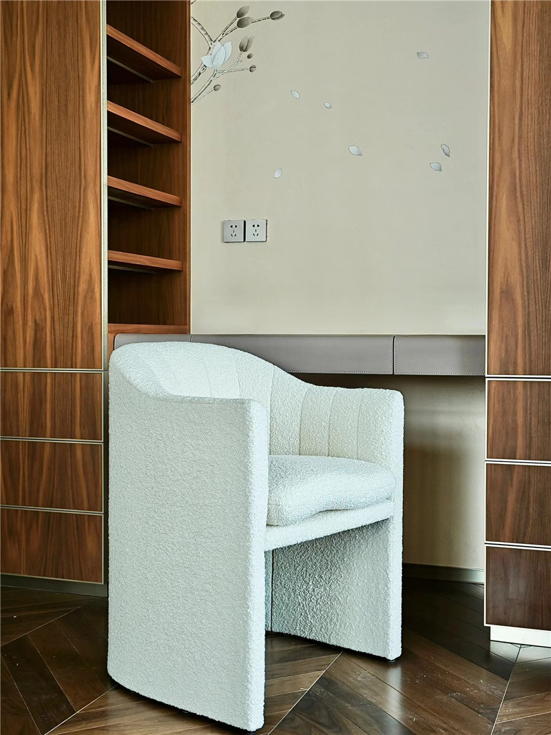 1Which are amazing chairs use in Nanjing villa interior program using (6)